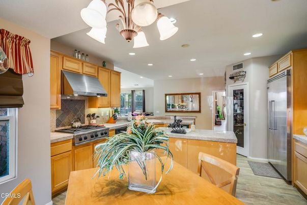 Dining room, Interior, Kitchen, Recessed Lighting, Stainless Steel Appliances, Wood Texture Flooring