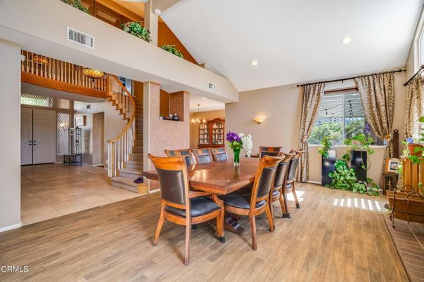 Chandelier, Dining room, Interior, Recessed Lighting, Wood Texture Flooring