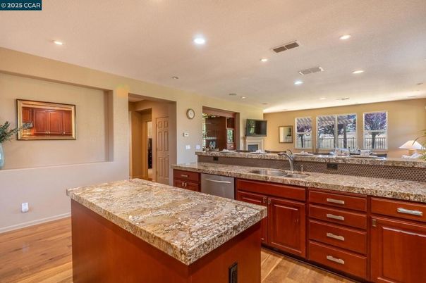 Bedroom, Interior, Kitchen, Recessed Lighting, Wood Texture Flooring