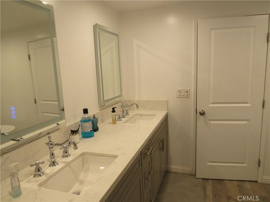 Bathroom, Dual Sink Vanities, Interior, Wood Texture Flooring