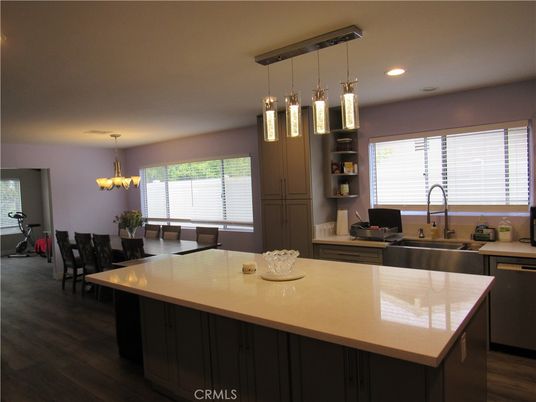 Chandelier, Dining room, Interior, Kitchen, Pendant Lights, Recessed Lighting, Wood Texture Flooring