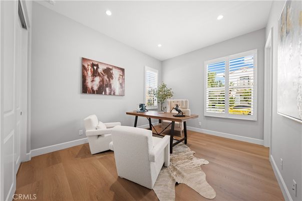 Home Office, Interior, Recessed Lighting, Wood Texture Flooring