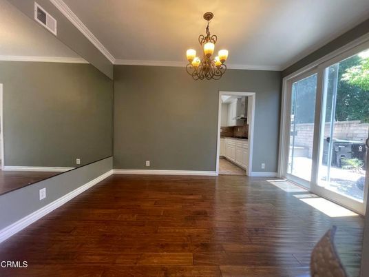 Chandelier, Empty room, Interior, Wood Texture Flooring