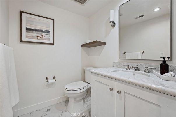 Bathroom, Interior, Marble, Recessed Lighting