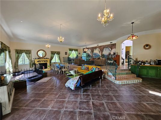 Chandelier, Fireplace, Interior, Living room, Pendant Lights, Recessed Lighting