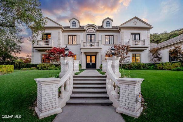 Backyard, Exterior, Facade, French Provincial