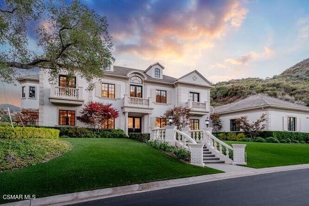 Attached, Backyard, Exterior, Facade, French Provincial