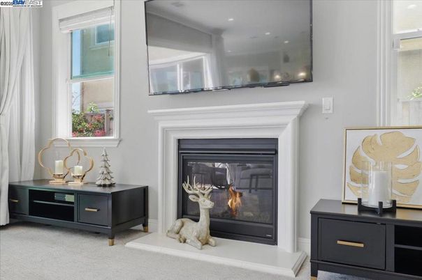 Fireplace, Interior, Recessed Lighting