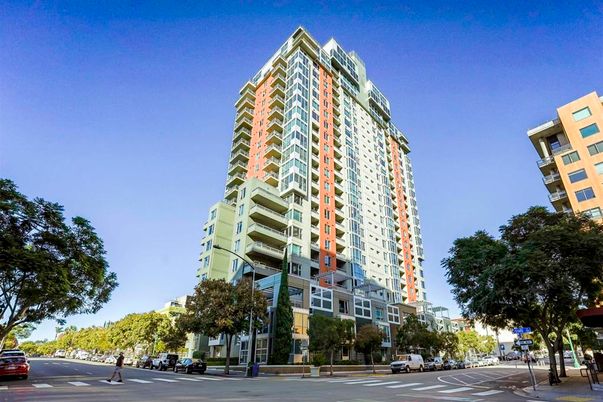 Exterior, Facade, Condo Building