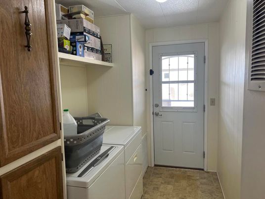 Interior, Washer