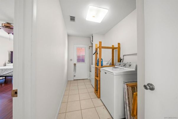 Interior, Washer