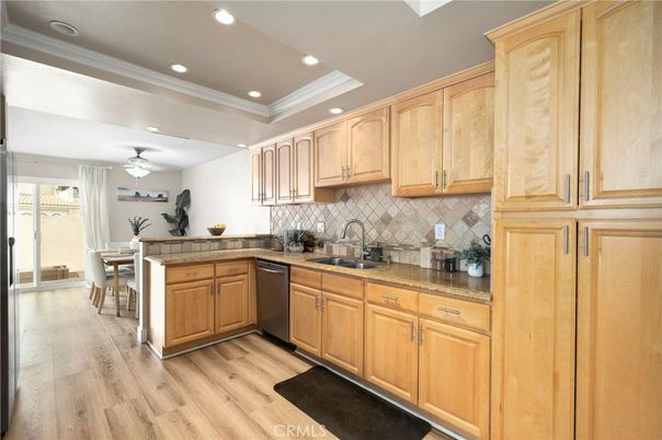 Dining room, Interior, Kitchen, Recessed Lighting, Wood Texture Flooring