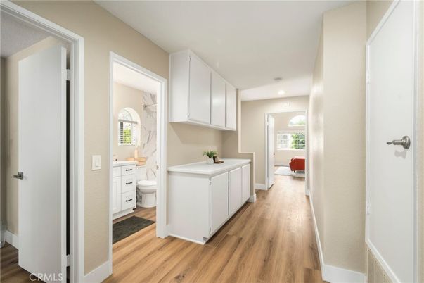 Bathroom, Interior, Recessed Lighting, Wood Texture Flooring