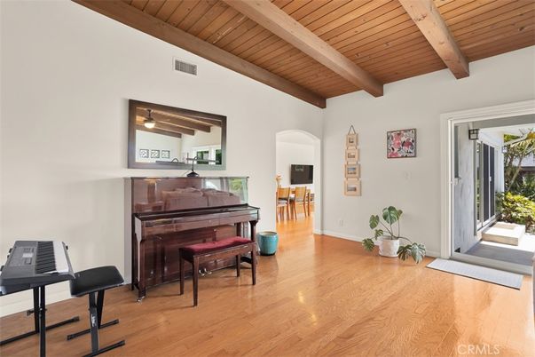Interior, Piano, Wooden Beams, Wooden Ceilings, Wood Texture Flooring