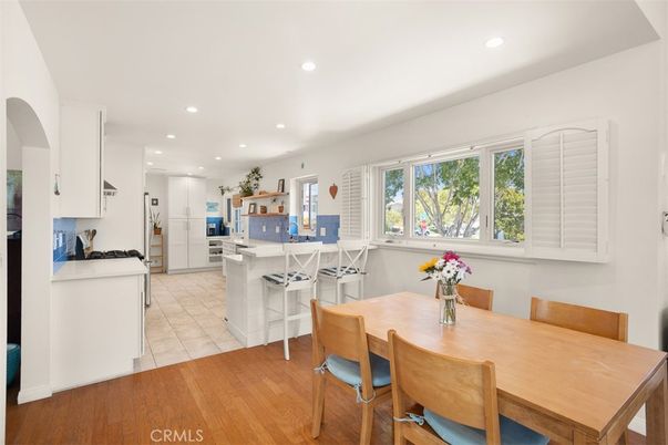 Dining room, Interior, Kitchen, Recessed Lighting, Wood Texture Flooring