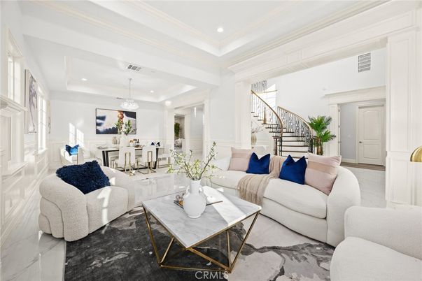Chandelier, Dining room, Interior, Living room, Pendant Lights, Recessed Lighting