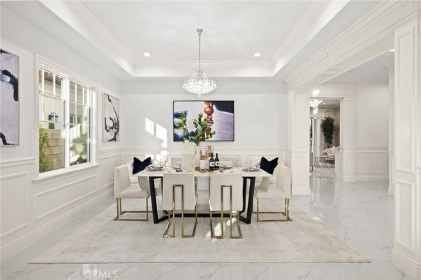 Chandelier, Dining room, Interior, Marble, Recessed Lighting