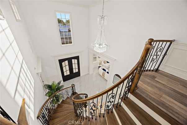 Chandelier, Interior, Wood Texture Flooring