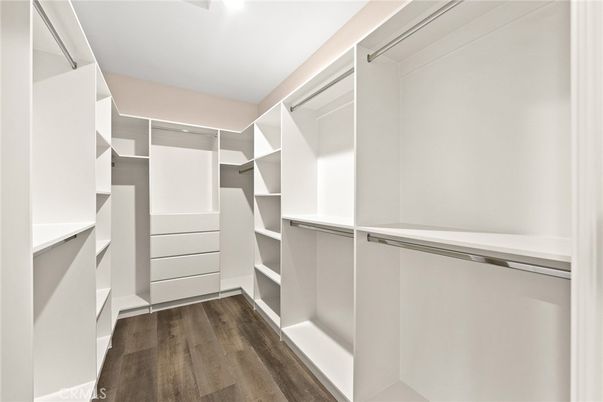 Interior, Walk-in Closets, Wood Texture Flooring