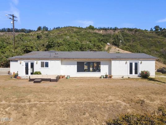 Backyard, Exterior, Facade, Ranch