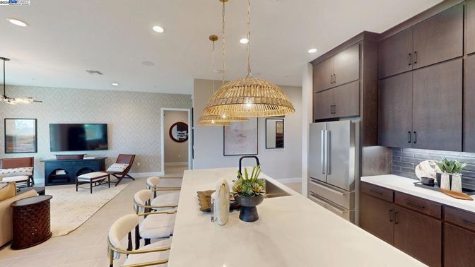 Dining room, Interior, Kitchen, Pendant Lights, Recessed Lighting, Stainless Steel Appliances