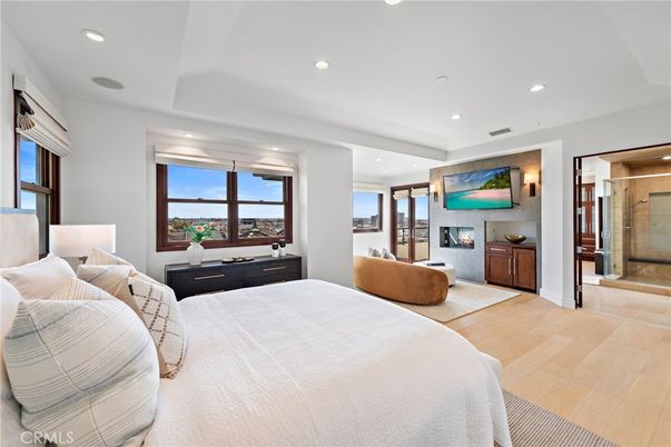 Bedroom, Fireplace, Interior, Recessed Lighting, Wood Texture Flooring