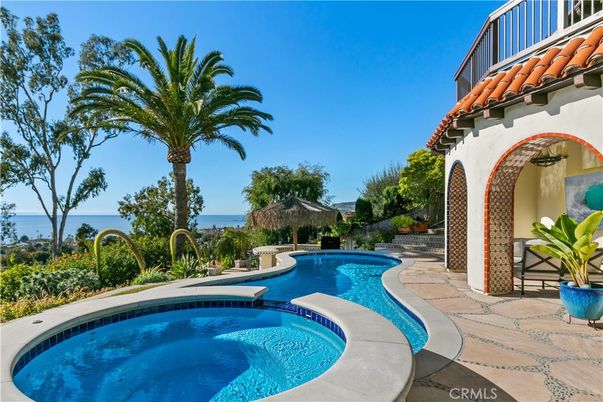 Exterior, Pool, Water
