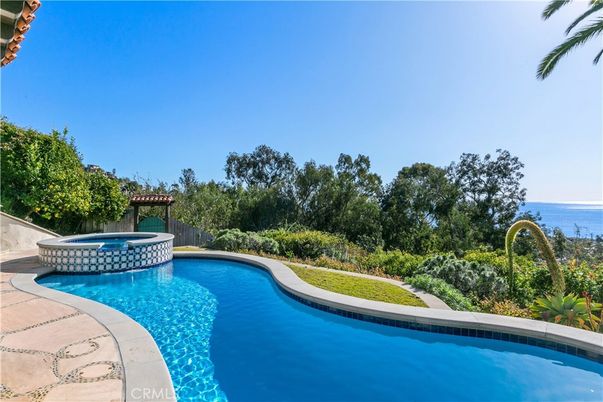 Exterior, Pool, Water
