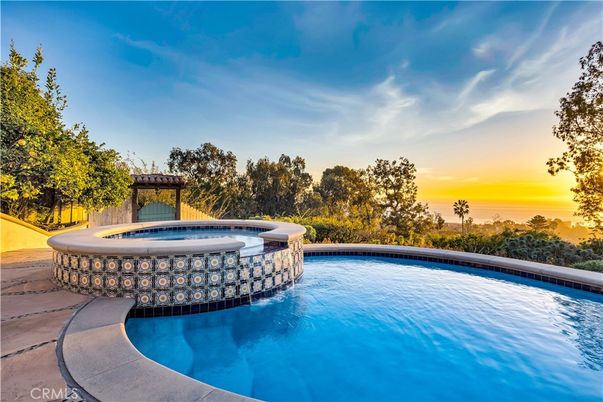 Exterior, Pool, Water
