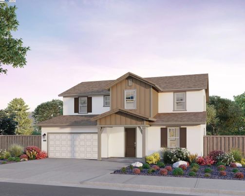 Attached, Exterior, Facade, Farmhouse