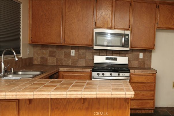 Interior, Kitchen, Tile Countertops
