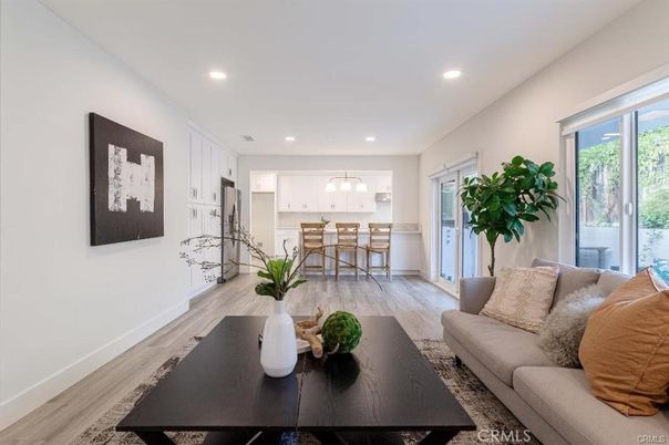 Dining room, Interior, Kitchen, Living room, Pendant Lights, Recessed Lighting, Wood Texture Flooring