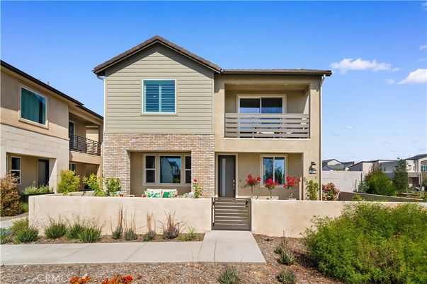 Exterior, Facade, Brick Facade, Modern