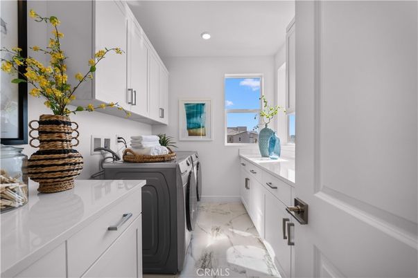 Interior, Marble, Recessed Lighting, Washer