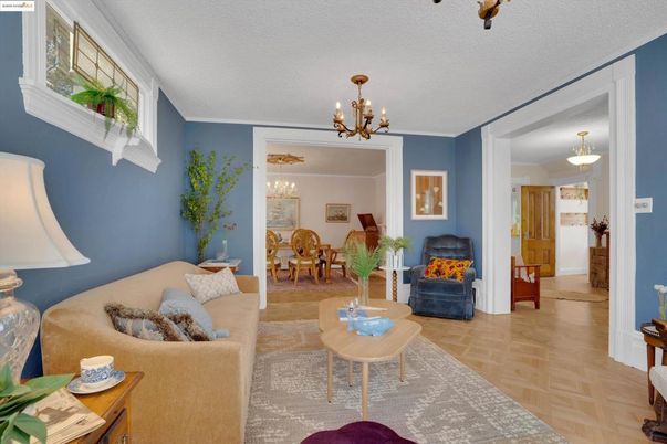 Chandelier, Dining room, Interior, Living room, Wood Texture Flooring