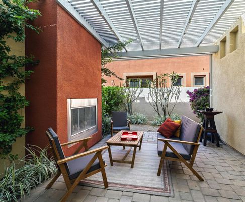 Exterior, Fireplace