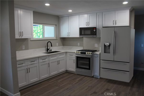 Interior, Kitchen, Recessed Lighting, Wood Texture Flooring