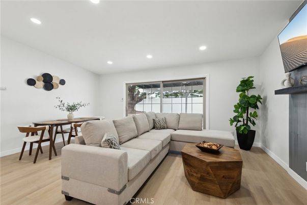 Dining room, Interior, Living room, Recessed Lighting, Wood Texture Flooring