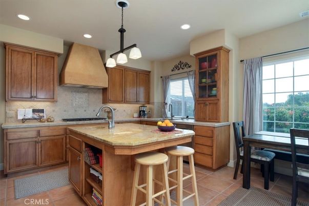 Dining room, Interior, Kitchen, Pendant Lights, Recessed Lighting