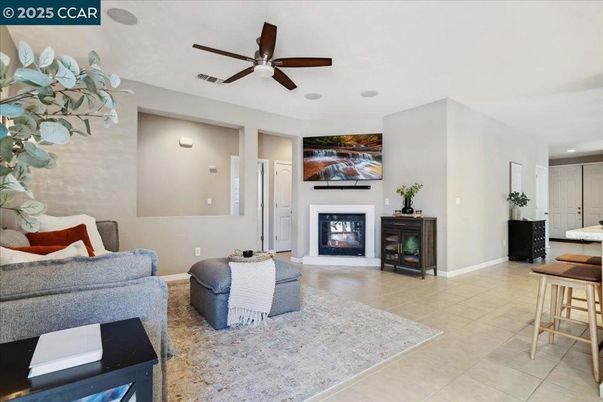 Fireplace, Interior, Living room, Recessed Lighting