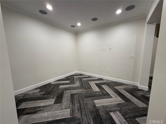 Empty room, Interior, Recessed Lighting, Wood Texture Flooring