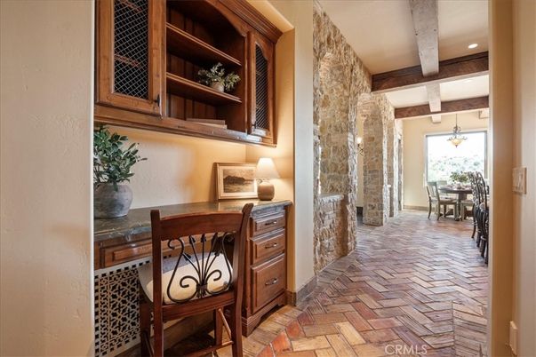 Dining room, Interior, Pendant Lights, Recessed Lighting, Wooden Beams