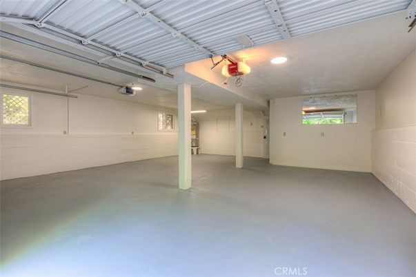 Garage, Interior