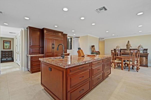 Dining room, Interior, Kitchen, Recessed Lighting