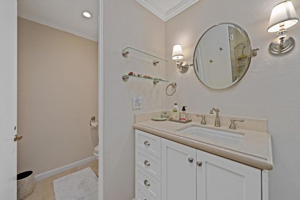 Bathroom, Interior, Recessed Lighting