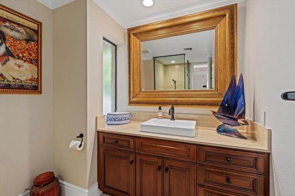 Bathroom, Interior, Recessed Lighting