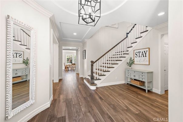 Interior, Pendant Lights, Recessed Lighting, Wood Texture Flooring