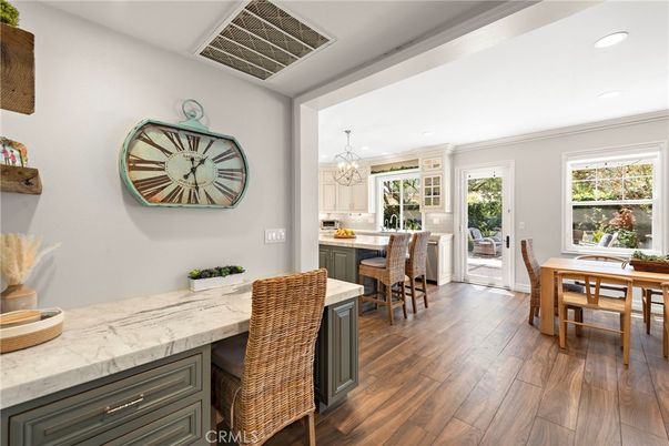 Chandelier, Dining room, Interior, Kitchen, Recessed Lighting, Wood Texture Flooring