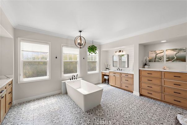 Bathroom, Dual Sink Vanities, Free Standing Baths, Interior, Pendant Lights, Recessed Lighting