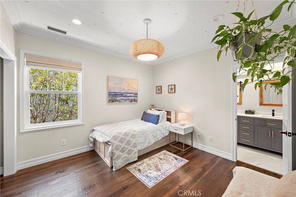 Bedroom, Interior, Pendant Lights, Recessed Lighting, Wood Texture Flooring